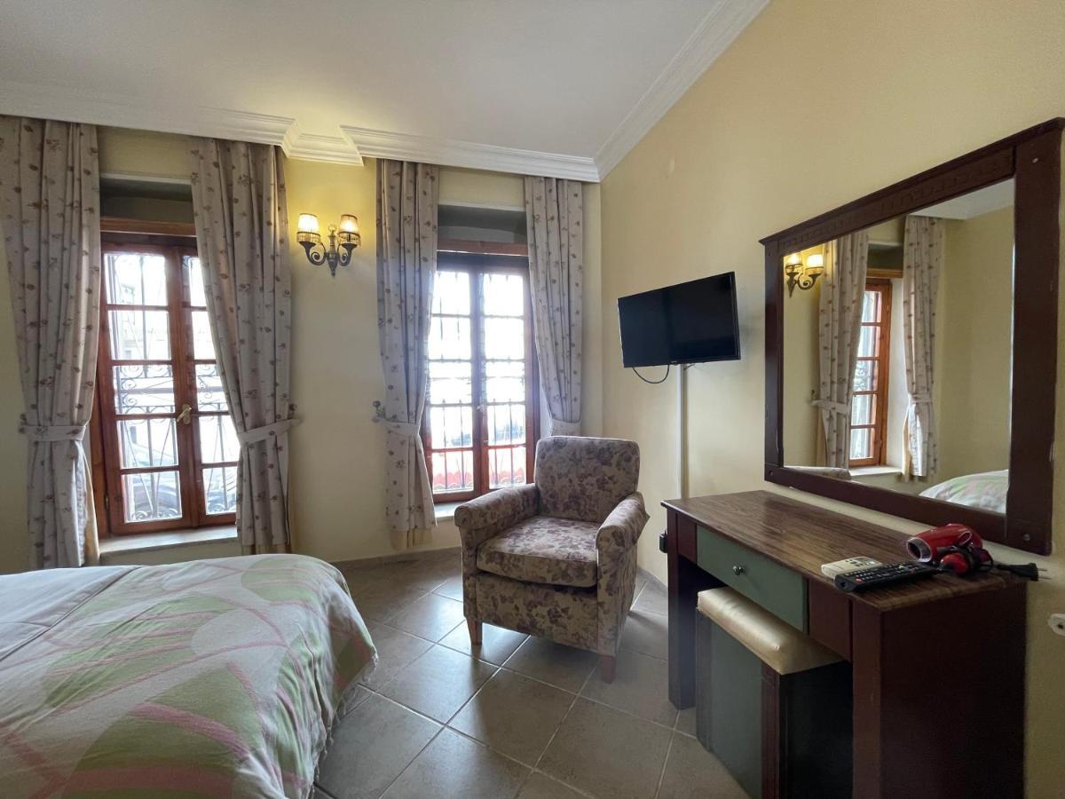 Amphora Rooms Foça Dış mekan fotoğraf