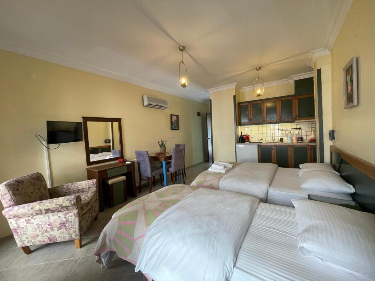 Amphora Rooms Foça Dış mekan fotoğraf